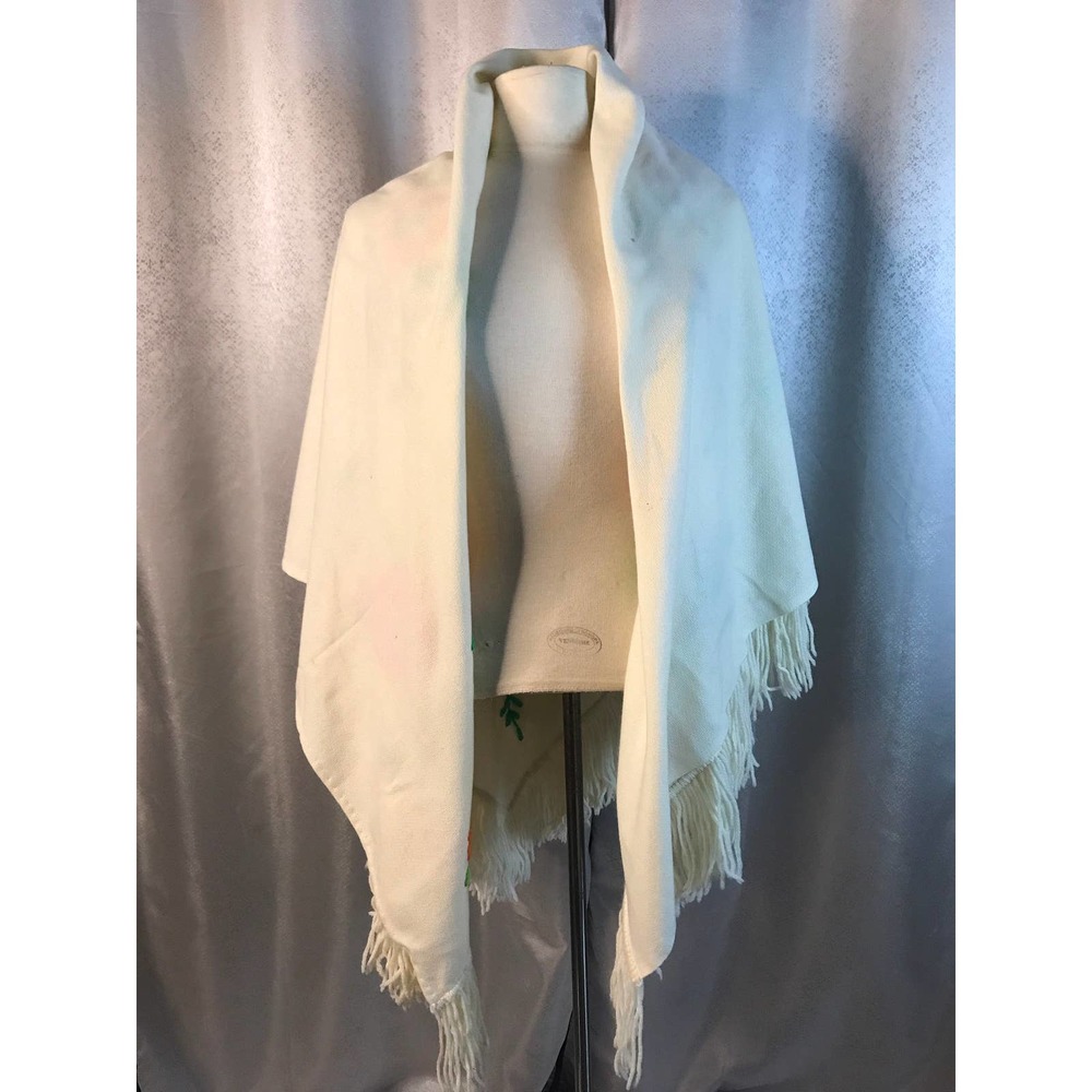πππSOLD Vintage Hand Embroidered Large Cream Wool Shawl - Picture 5 of 7